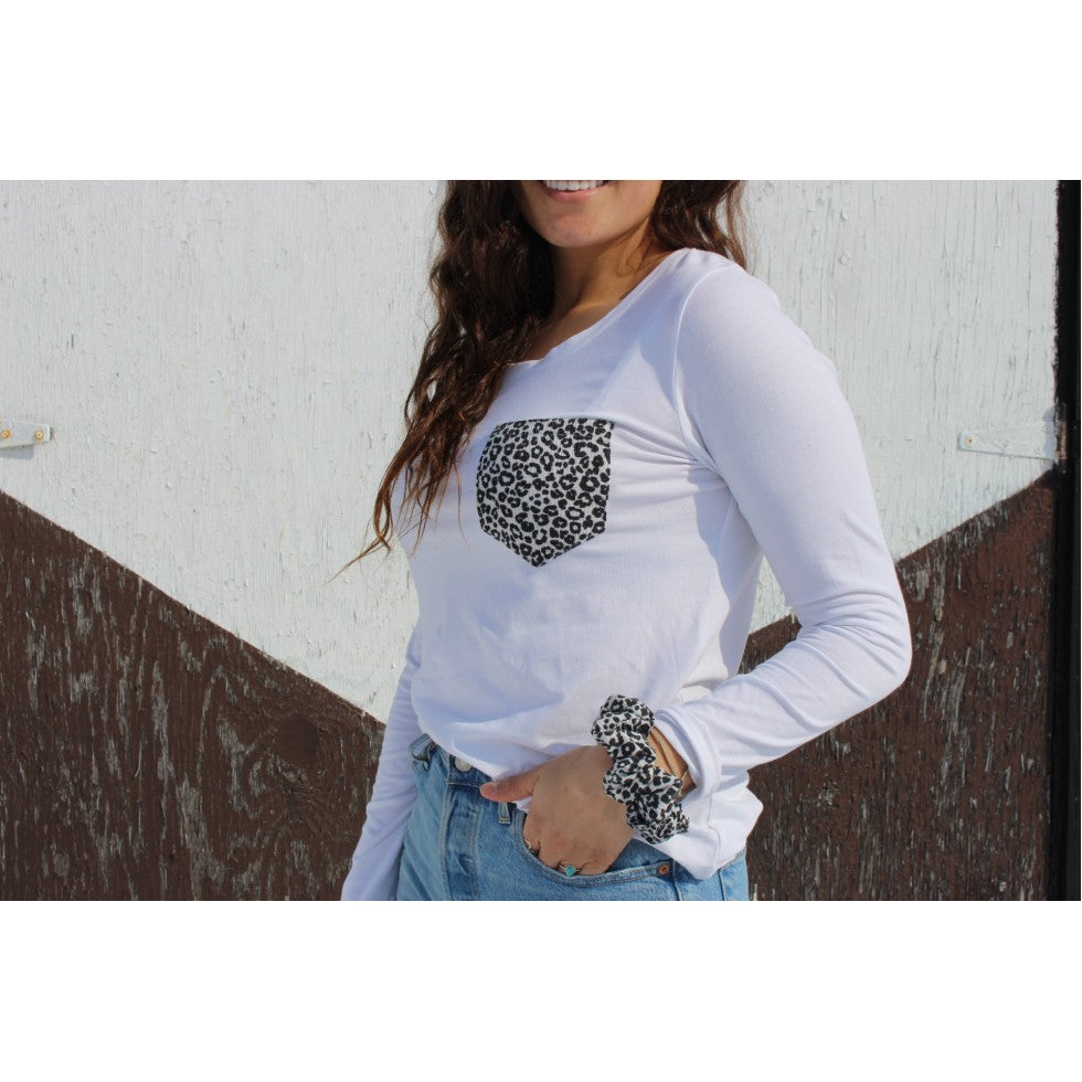 MW White Long Sleeve Pocket Natural Leopard -Classic